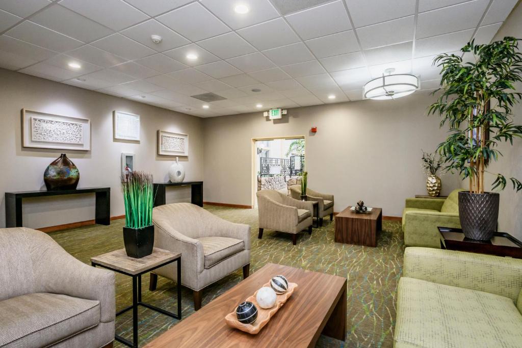 Wyndham Garden Fresno Yosemite Airport Photo 19