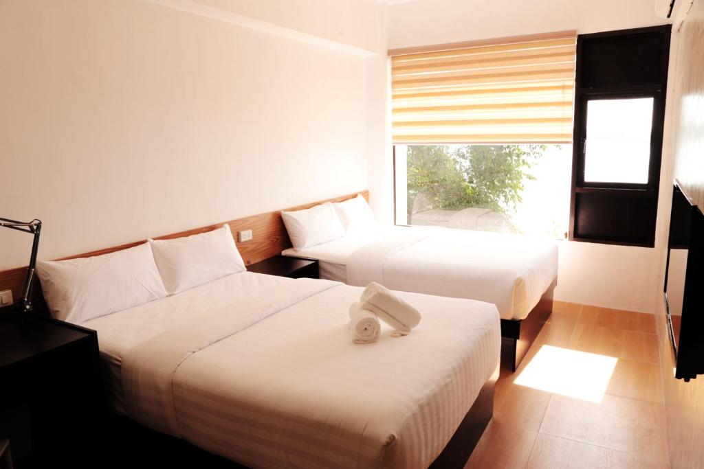 Travelbee Seaside Inn photo