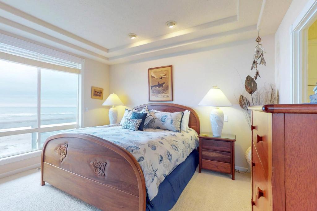 Arbor House South Main image 2