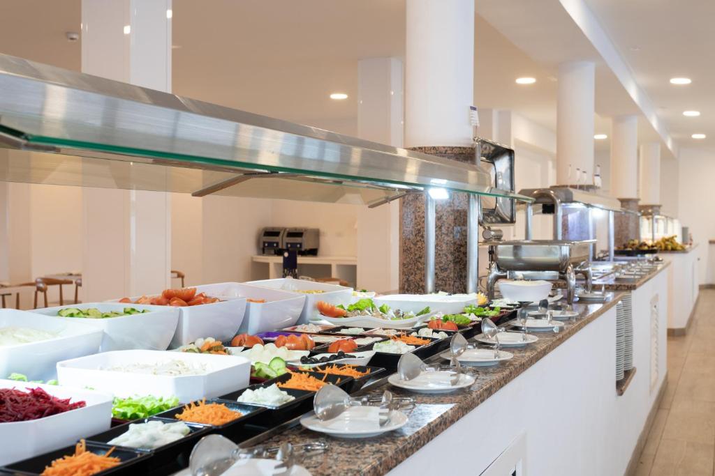 Globales Costa Tropical — Restaurant & bars in Costa de Antigua, Canary Islands
