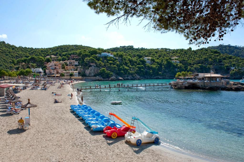 Grupotel Playa Camp de Mar - Adults Only photo