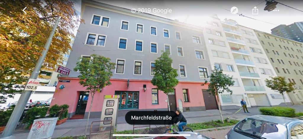Central Apartment near subway station 2 photo