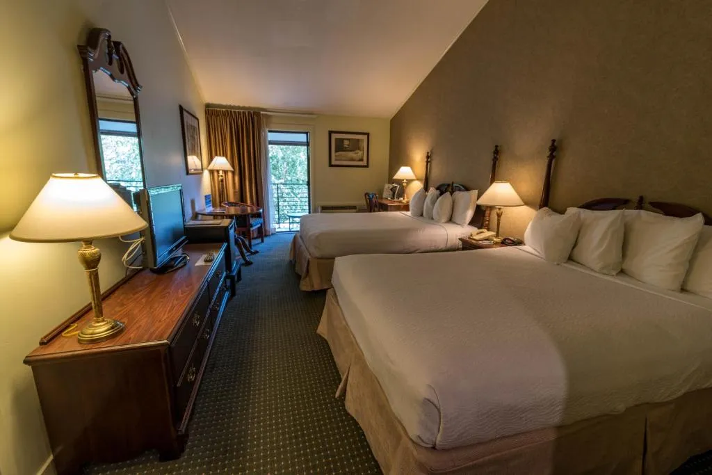Interlaken Inn，位于Lakeville的酒店