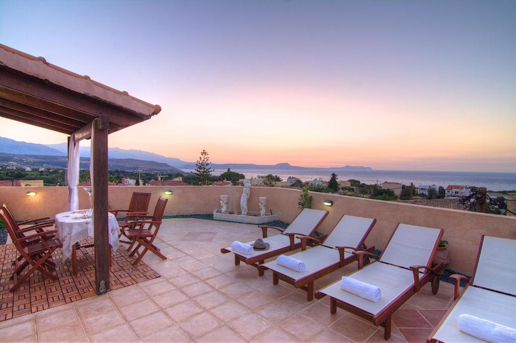 Grand Palazzo — Hotel in Crete Island