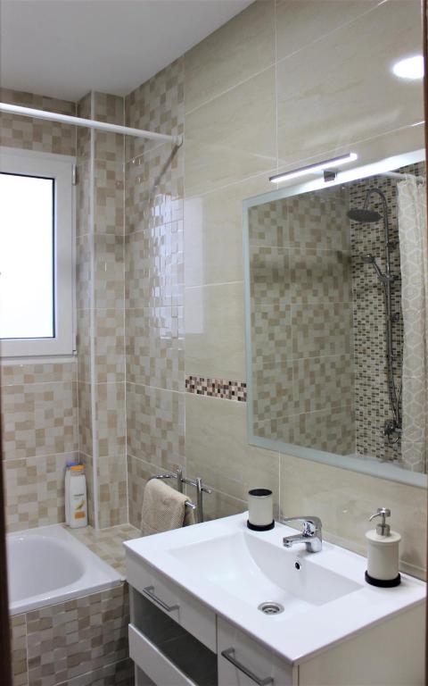 Cozy apartment in Valencia! WI-FI ! photo