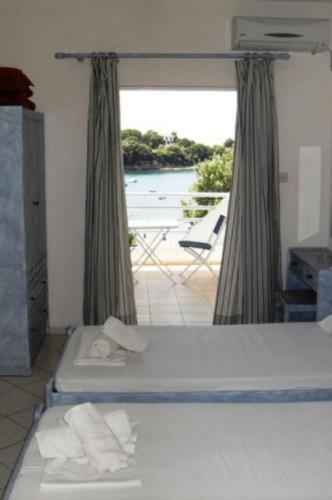 Kolios Beach Seaview Studios photo