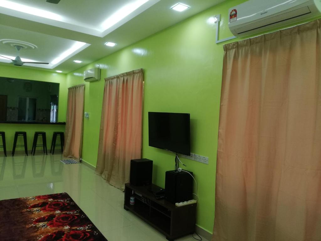 YATIME HOMESTAY TANJUNG KARANG MoslemOnly photo