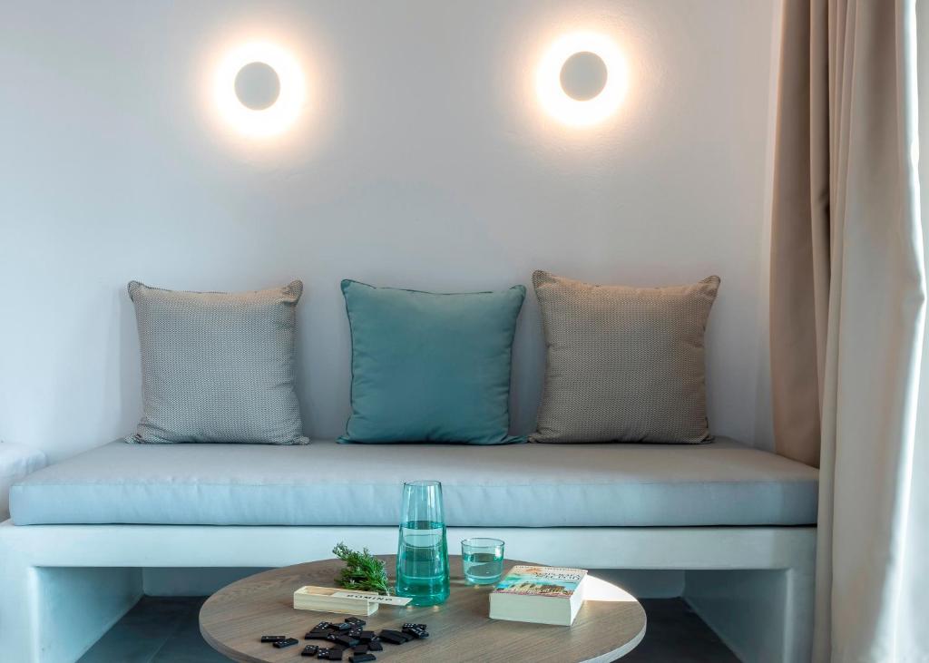 Aelia Suites photo