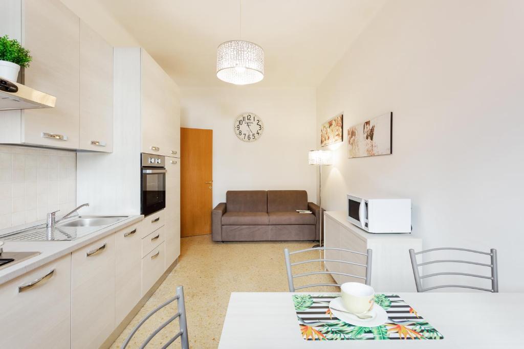 GuestHost - Florence Ognissanti Apartment - 5