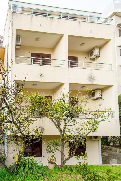 Guest House Mandarina - 4