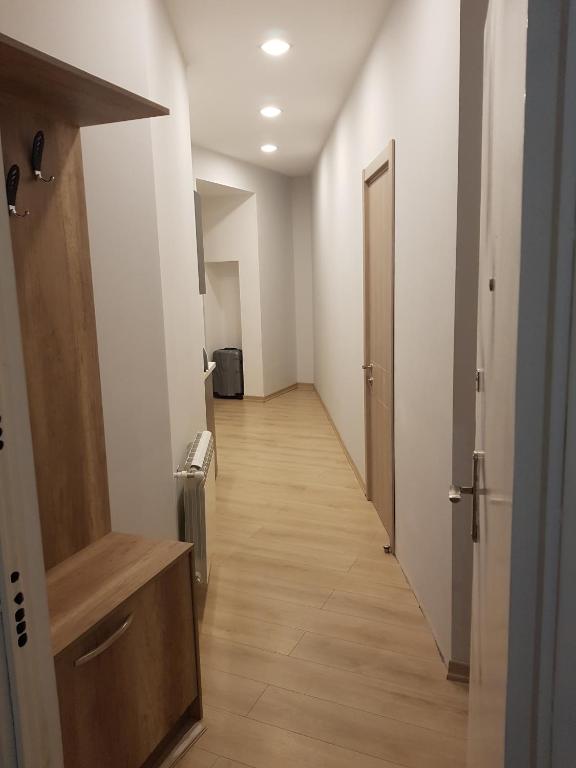 Kita's apartment photo