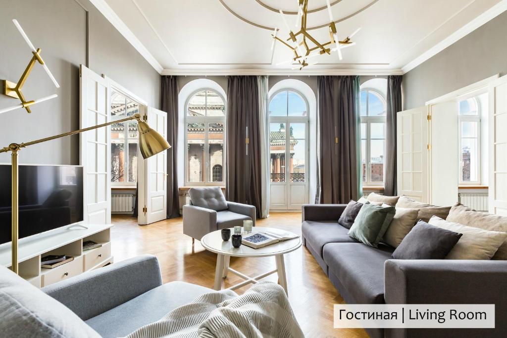 Panorama Apartment 180m2 — Hotel in Saint Petersburg