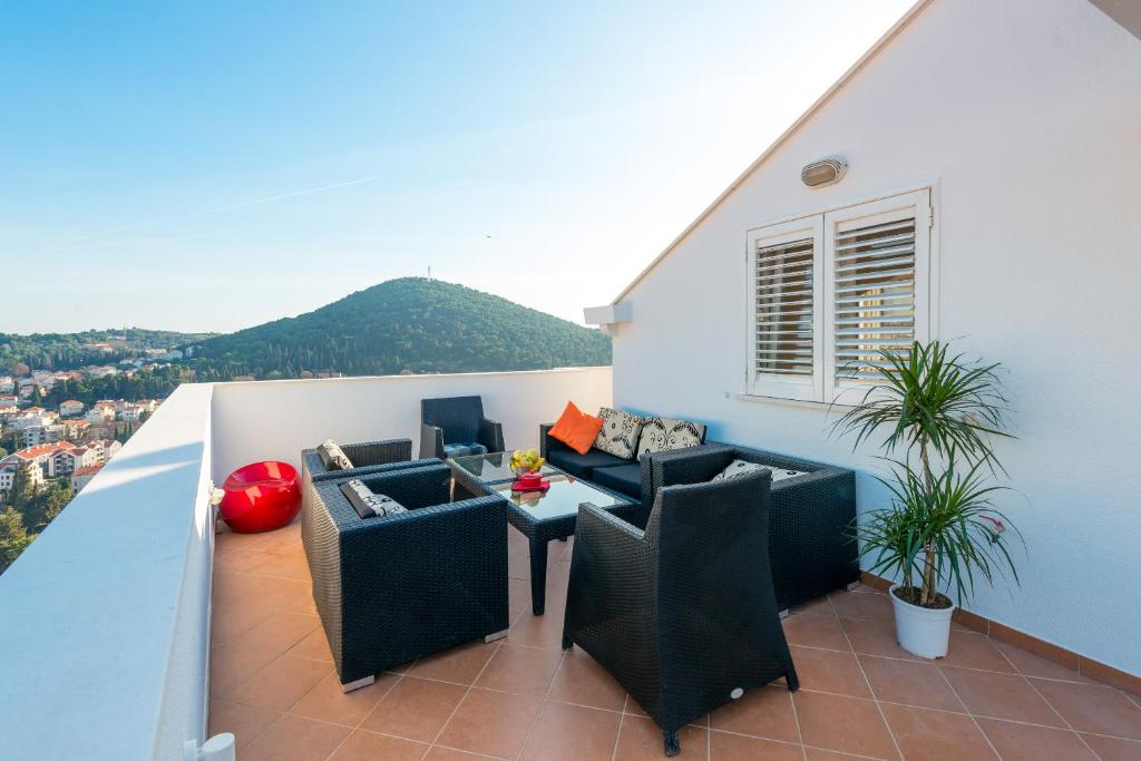 Majestic Lookout - Apartment Rixi — Hotel in Dubrovnik