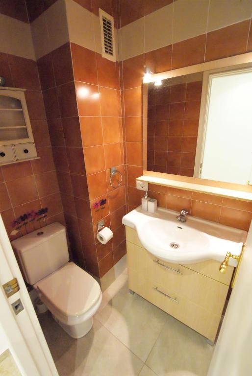 Lujoso y espacioso piso en el corazon de Alicante con hidromasaje photo