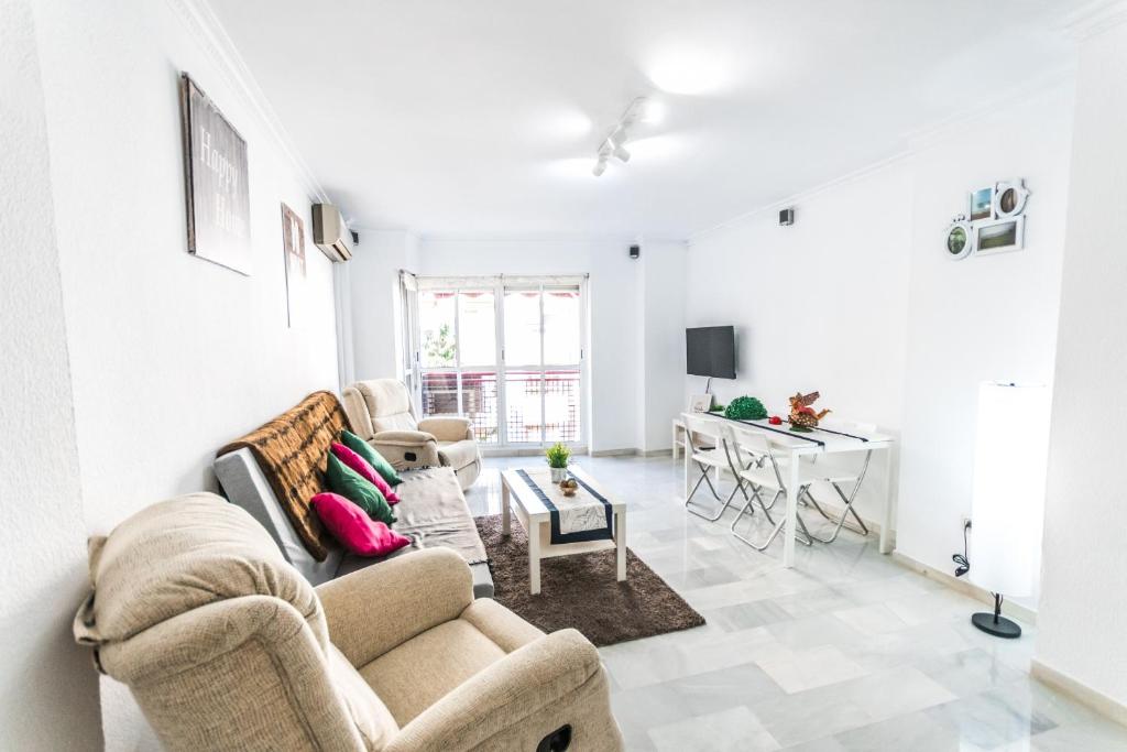 Cubo's Apartamento Origen del Sur &amp; Free Parking — Hotel in Málaga