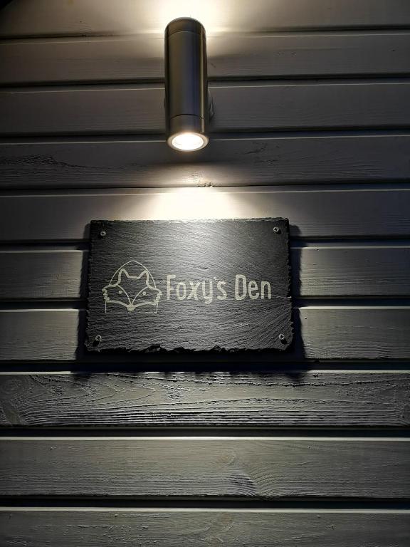 Foxy's Den Dornoch photo
