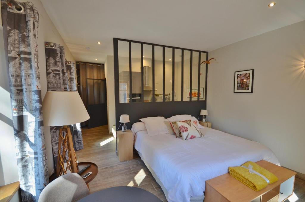 Chambres d'hotes Chateau De Grunstein photo