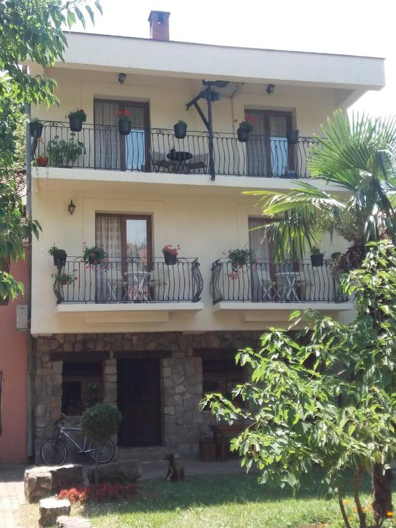 Exterior view, Guesthouse Vukasevic in Virpazar