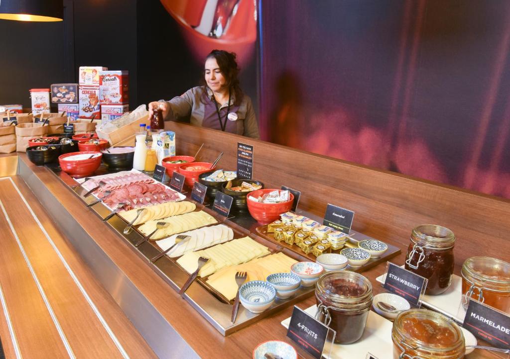 ibis Kortrijk Centrum Photo 21