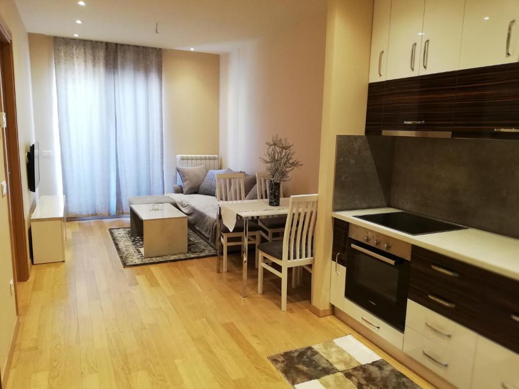 Lux Apartman Natasa Zlatibor — Hotel in Zlatibor