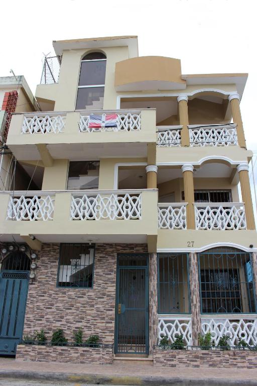 Elisa Furnished Apartments (Puerto Plata City) — Hotel in Puerto Plata