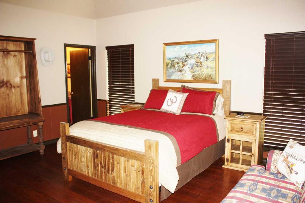 Holiday Apartments in Bandera, TX price from 8 of Hotels