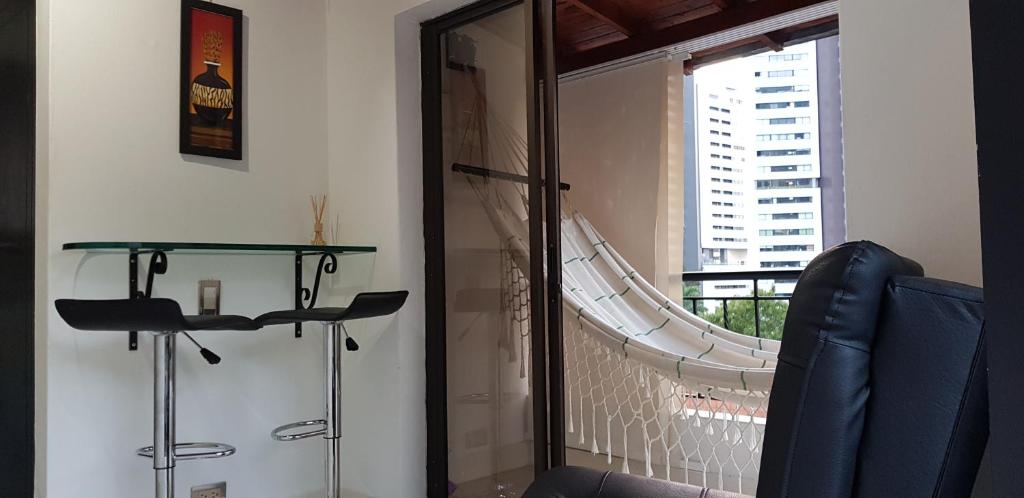 Cozy Apartment In The Poblado San Lucas — Hotel in Medellín
