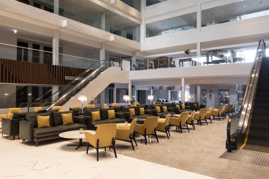 S Ram Leisure Hotel — Hotel building in Bangkok, Bangkok