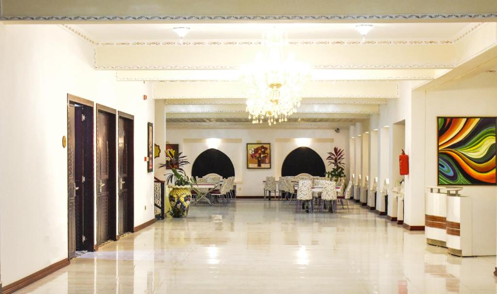 Banquet hall
