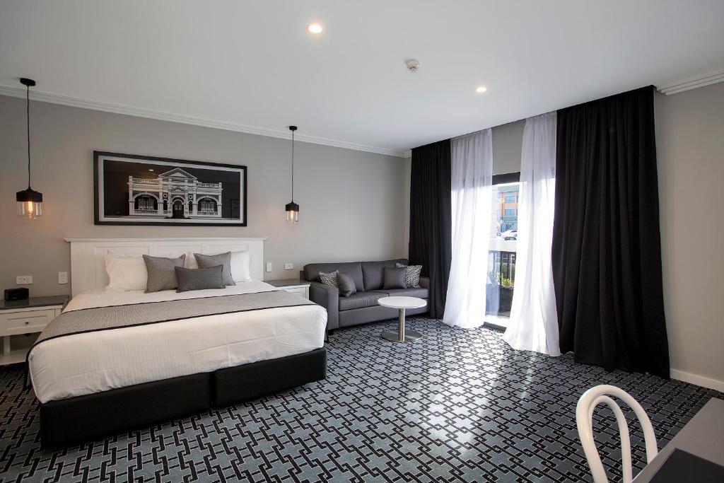 CH Boutique Hotel & Apartments an Ascend Collection Hotel