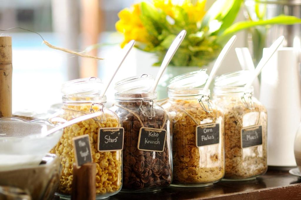 طعام و مشروبات