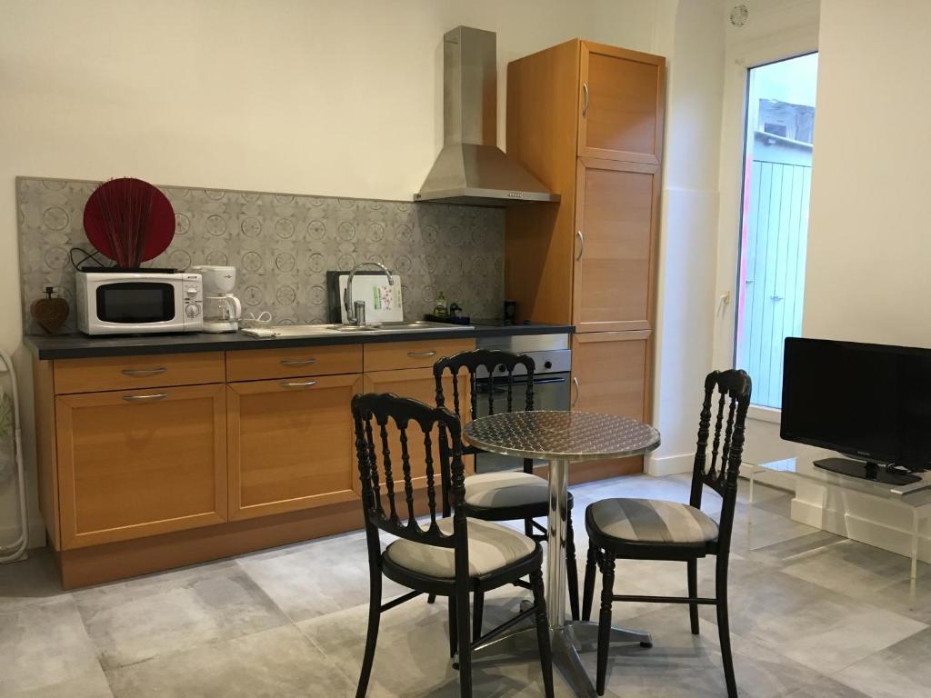 Heart of Nice Harboor cosy and central - 5