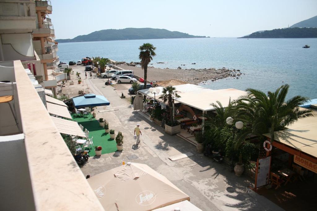 Beachfront apartment in Becici,Rafilovici,Budva photo