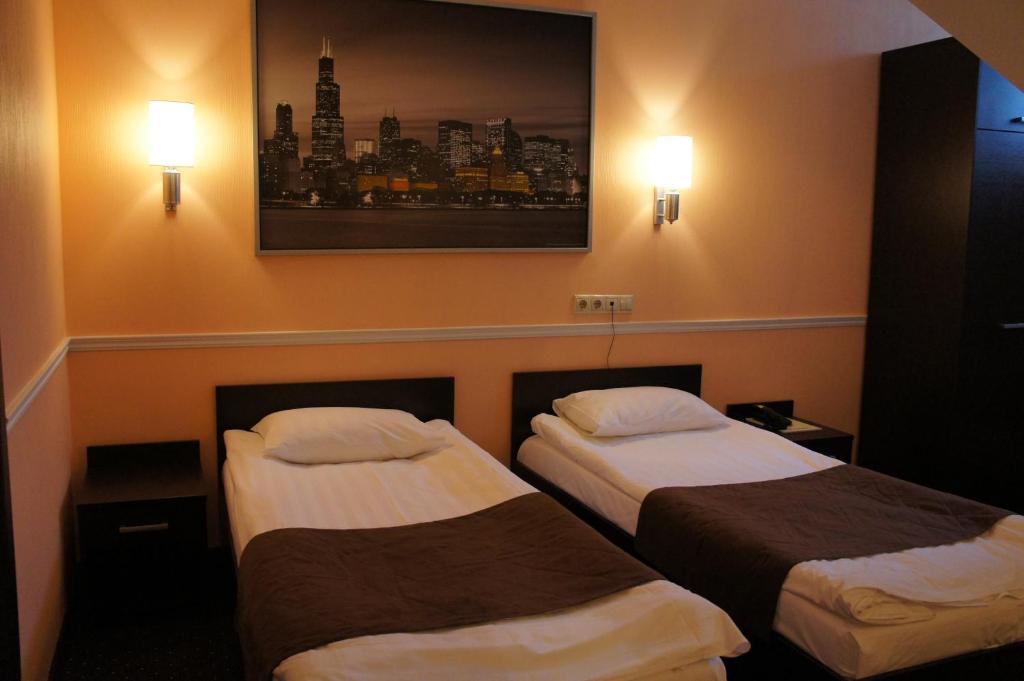 Eugene Hotel photo