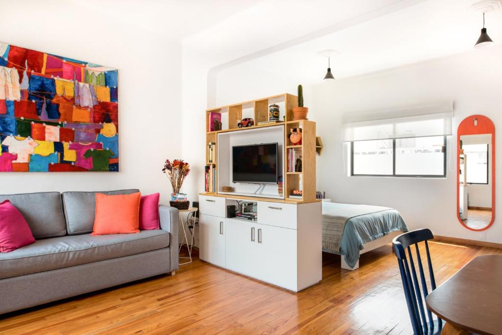 Hip,Colorful studio with Patio in Roma Norte - 5