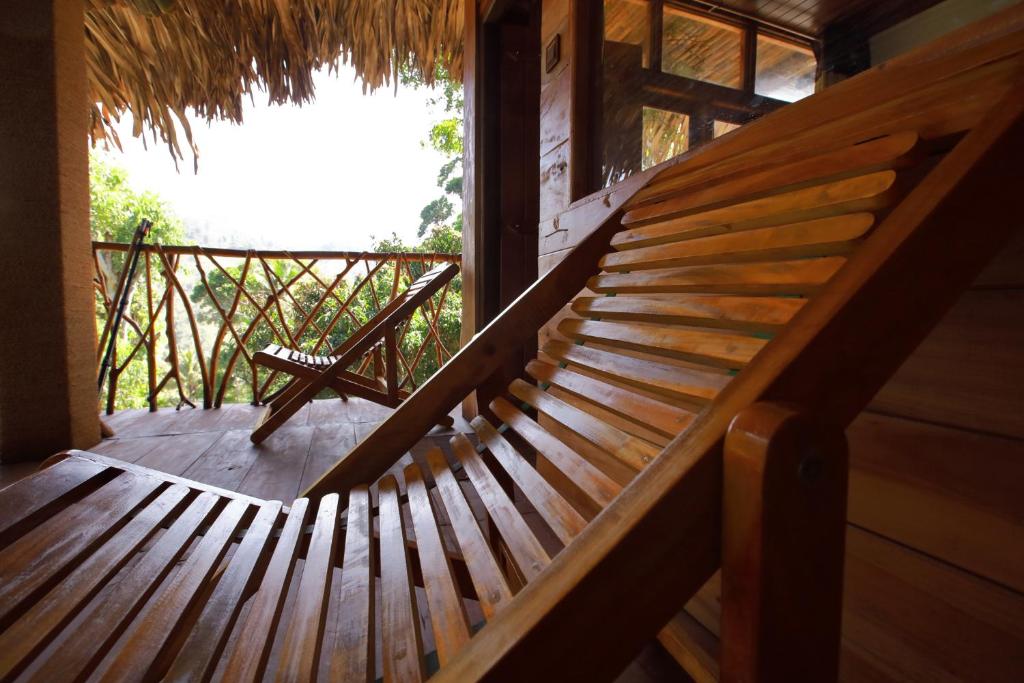 The Winsome & Tree House photo