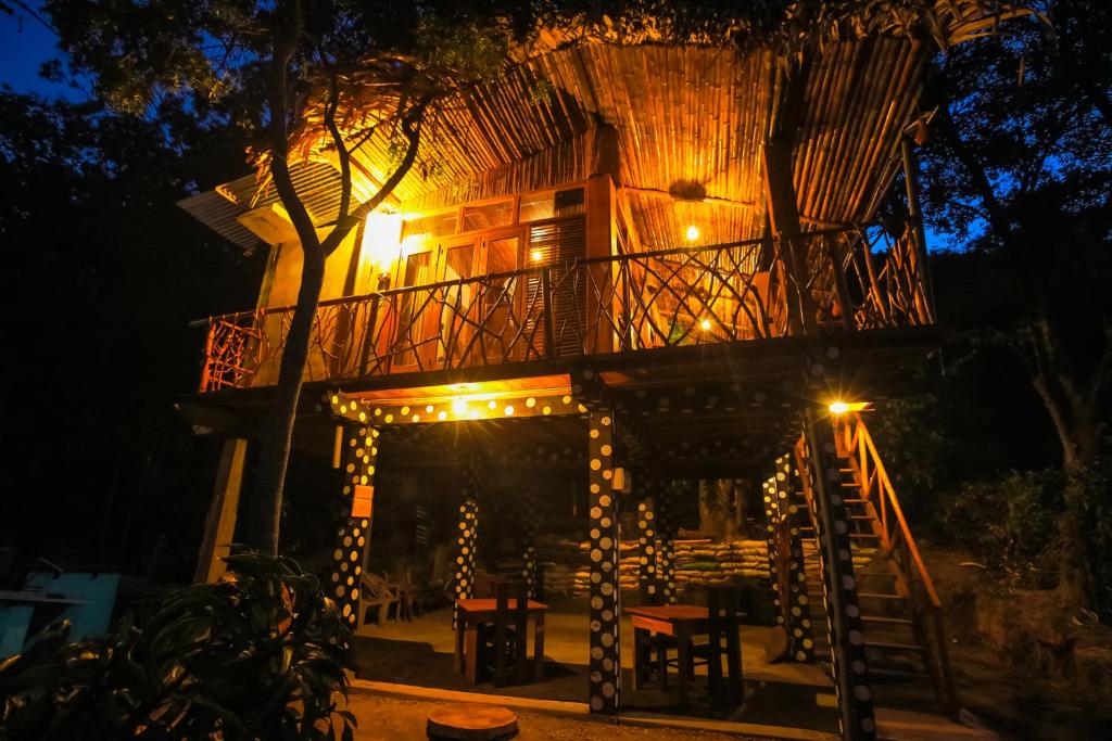 The Winsome &amp; Tree House — Hotel in Ella