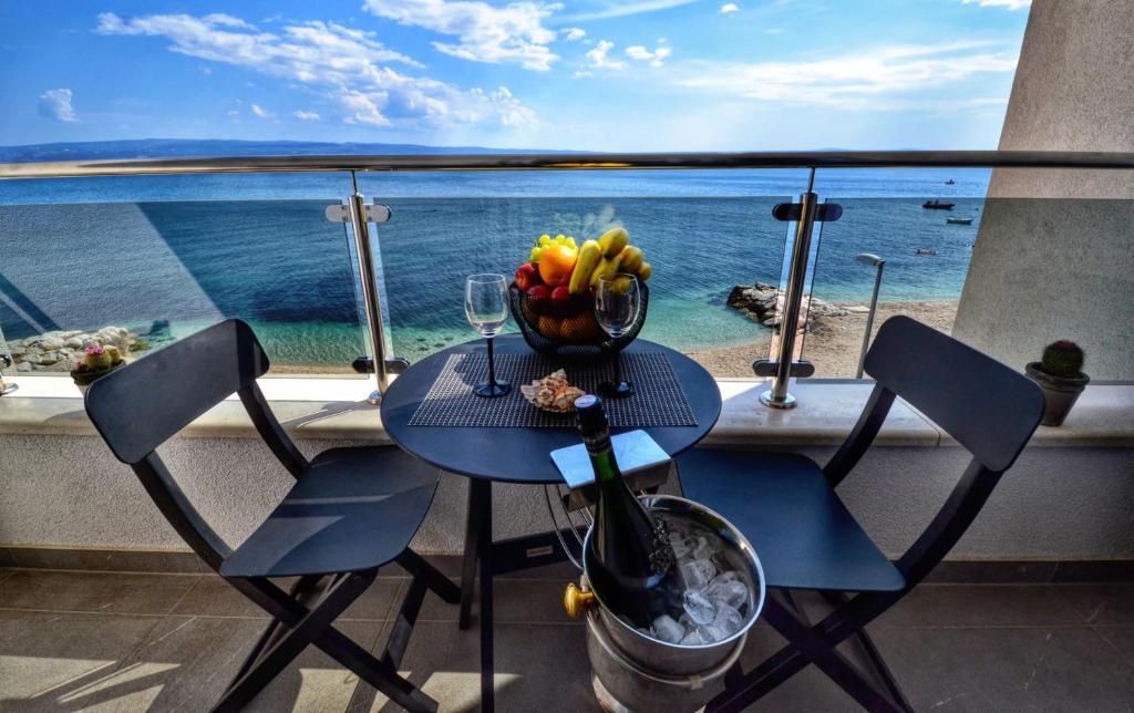Luxury Four Star Apartment photo