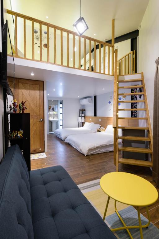 One Attic B&B, Luodong