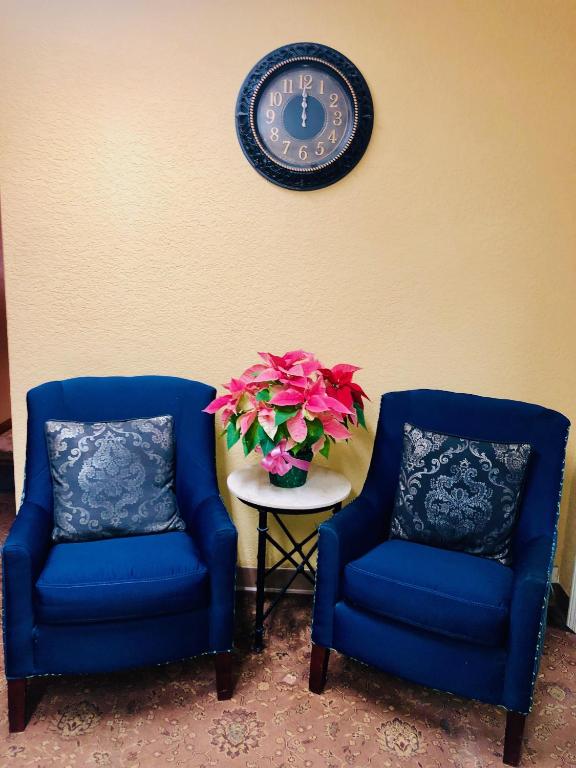 Popular attractions Area Nearby Property