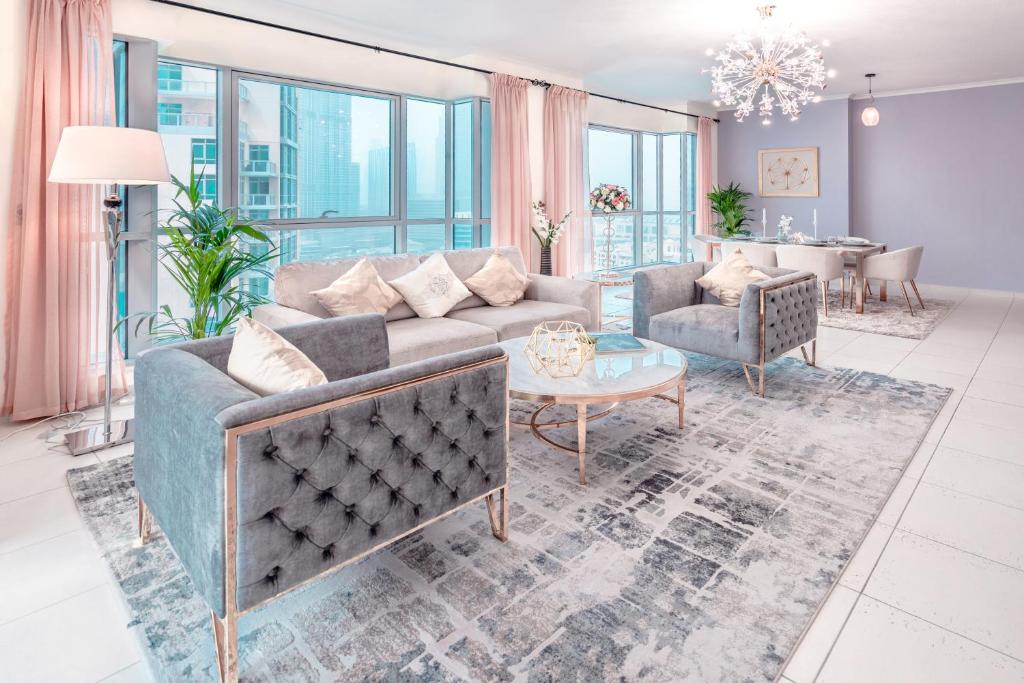Ultimate Stay 2BR: Burj Khalifa and fountain view, Dubai