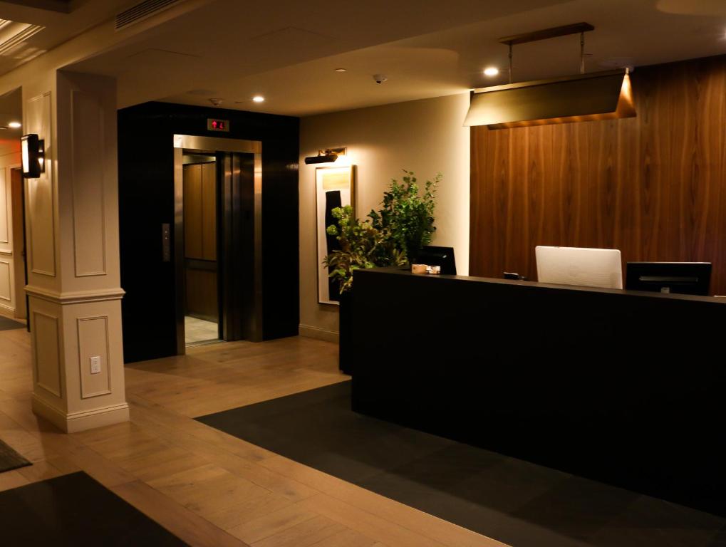 Hotel 32 32 photo