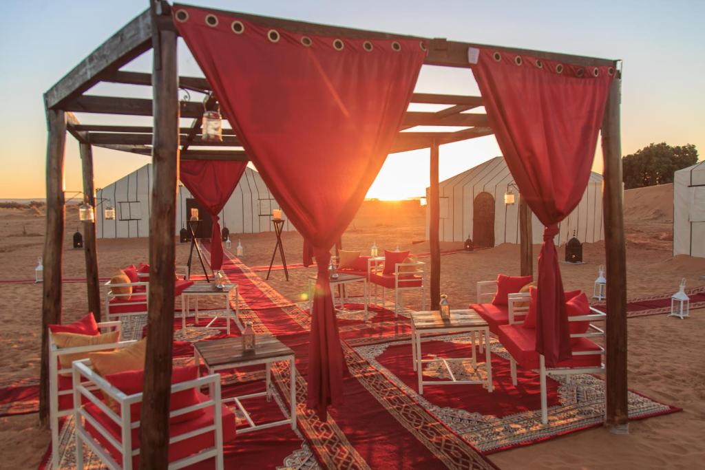 Tiziri Camp photo