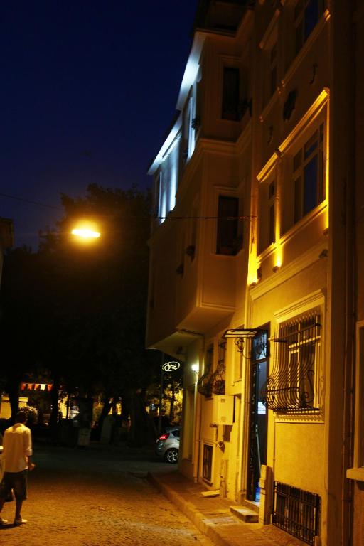 Uyar Apt — Hotel in İstanbul