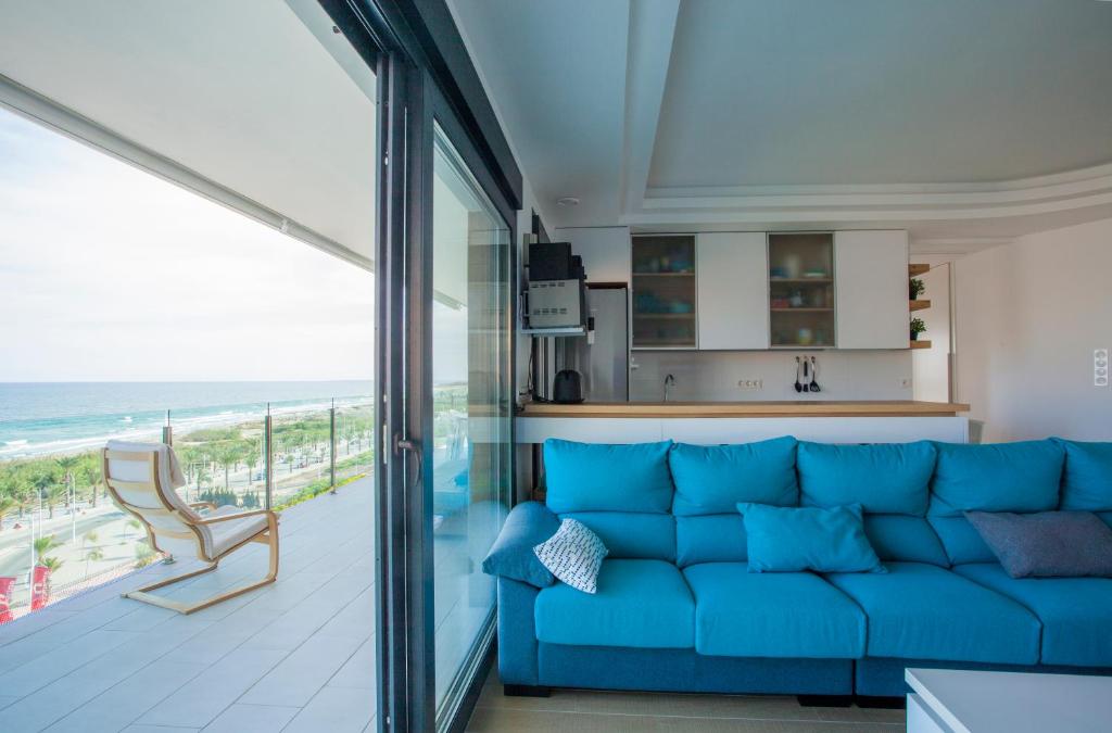 Great Views First Line Teleworkers and Families Unforgetable Apartment - 3