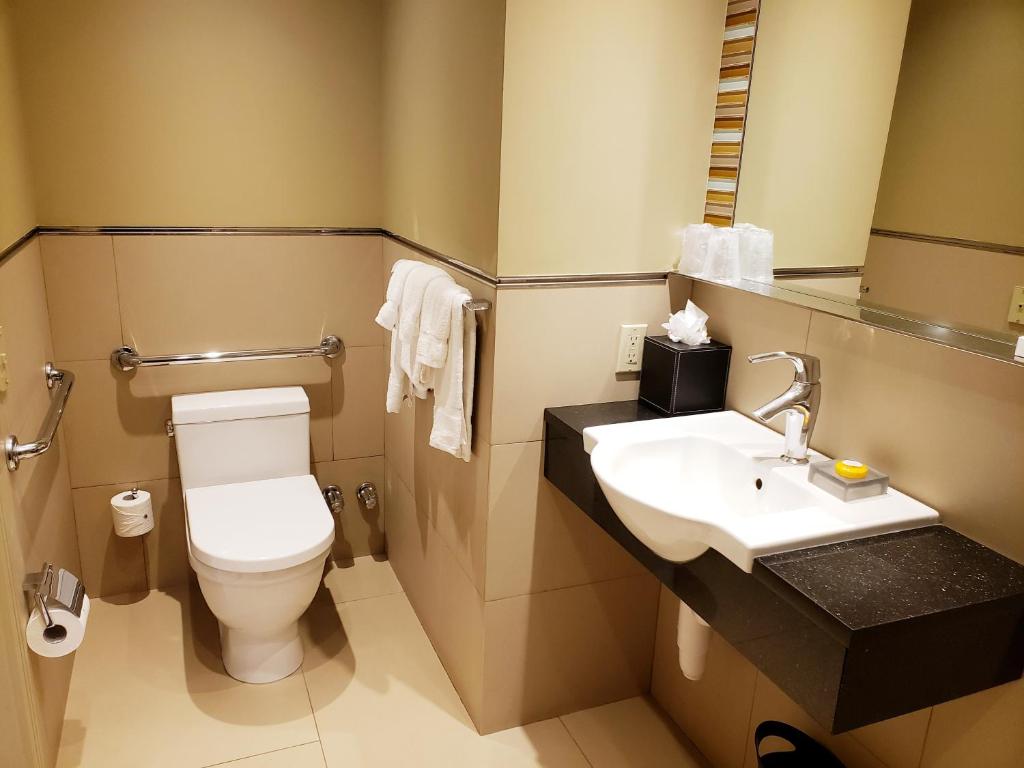 New York Belvedere Hotel Additional