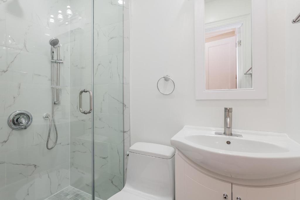 E Residential Luxury Rental photo