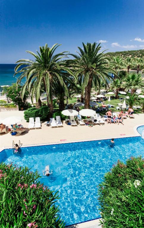 Tusan Beach Resort - All Inclusive — Swimming pool in Kuşadası, Aydin