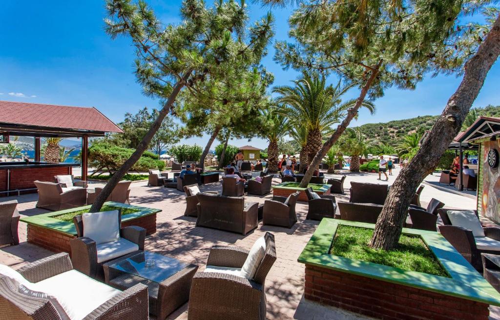 Tusan Beach Resort - All Inclusive — Restaurant & bars in Kuşadası, Aydin