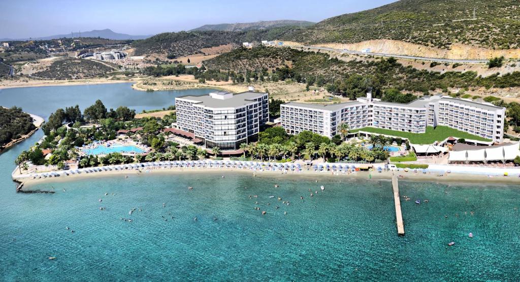 Tusan Beach Resort - All Inclusive — Beach in Kuşadası, Aydin